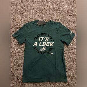 Philadelphia eagles 2023 championship green men’s t-shirt size small